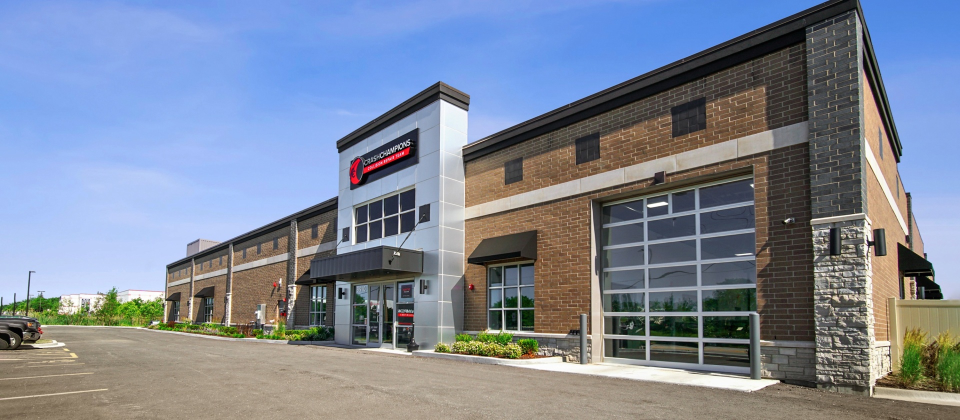Crash Champions Collision Repair - Grandview, MO 64030