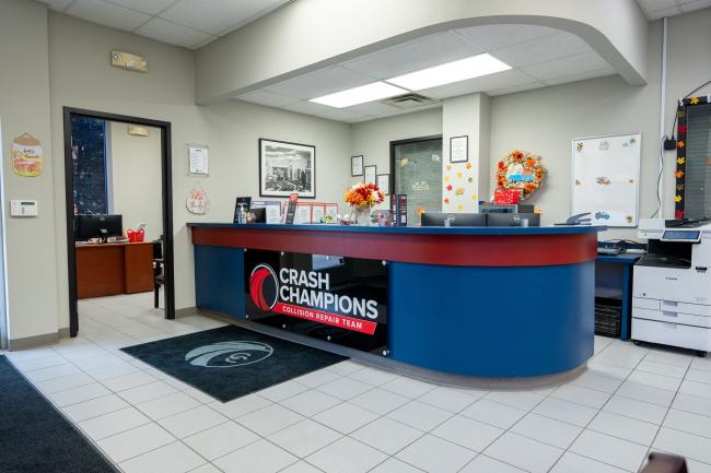 Mallory Station, TN - Crash Champions collision repair shop