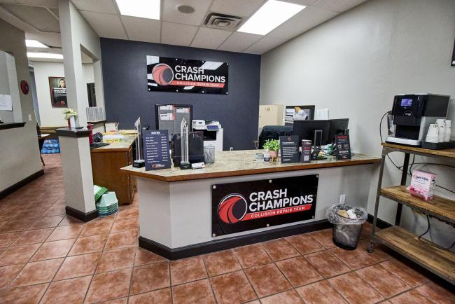 South 1st, TX - Crash Champions collision repair shop