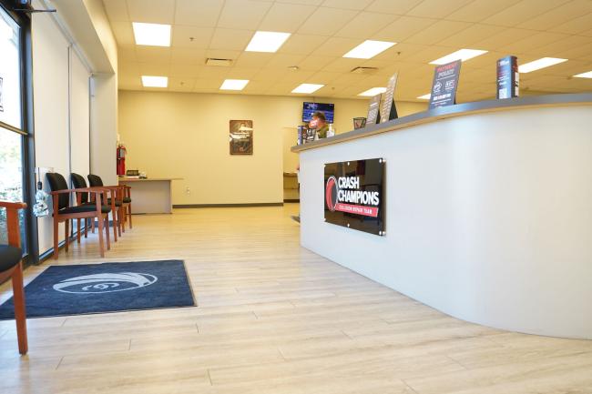Ridgeland, MS - Crash Champions collision repair shop