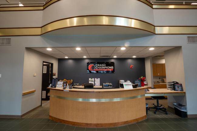 S Auburn, WA - Crash Champions collision repair shop