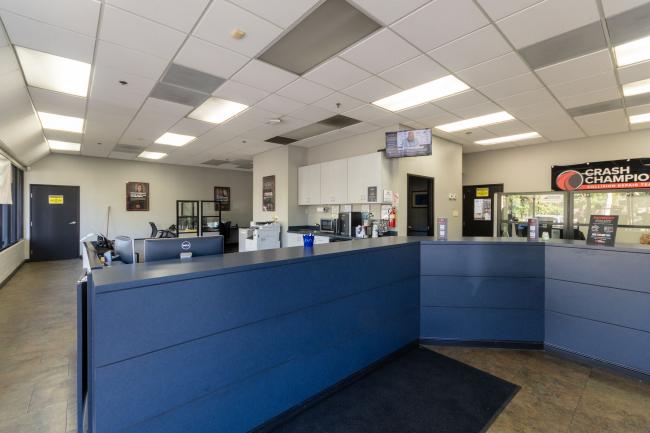 Laguna Hills, CA - Crash Champions collision repair shop