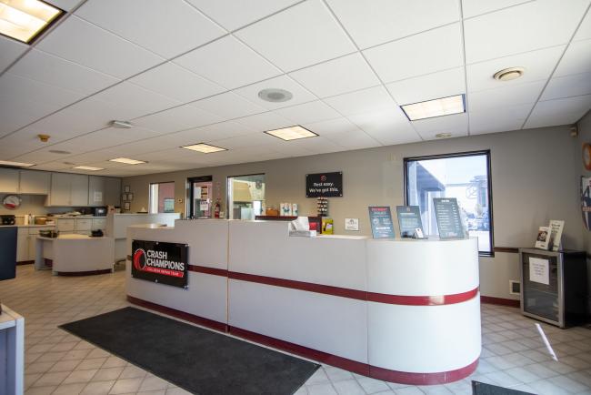 Alsip, IL - Crash Champions collision repair shop