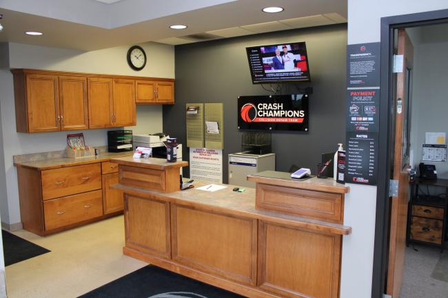 Yorkville, IL - Crash Champions collision repair shop