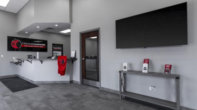Countryside, IL - Crash Champions collision repair shop