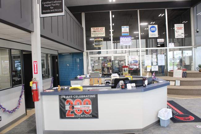 Davenport, IA - Crash Champions collision repair shop