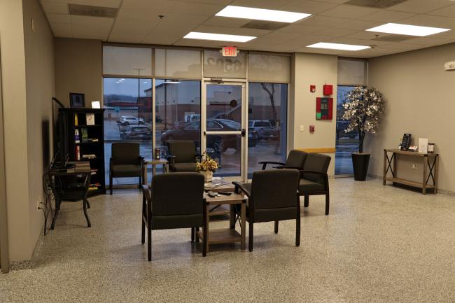 Shawnee, KS - Crash Champions collision repair shop