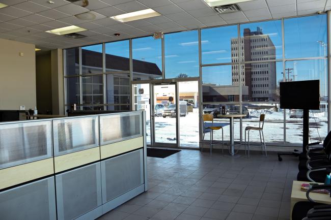 Ind Hwy 40, MO - Crash Champions collision repair shop