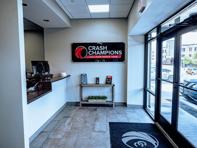 Springfield Dwtn, MO - Crash Champions collision repair shop