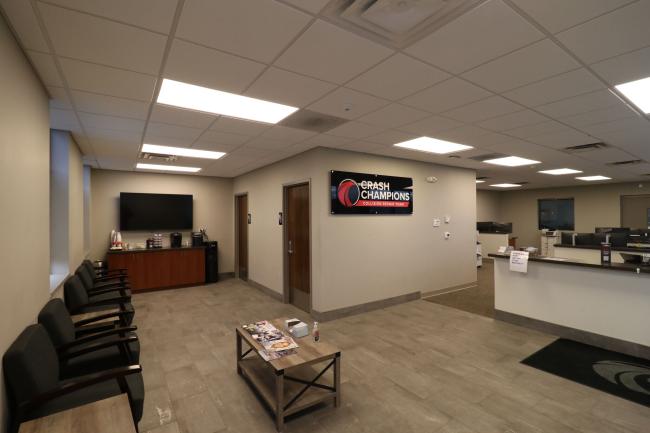 Mill Run, OH - Crash Champions collision repair shop