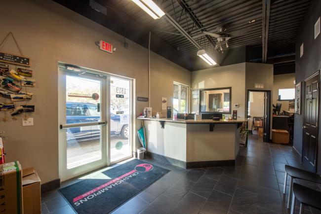 St Petersburg 11th, FL - Crash Champions collision repair shop