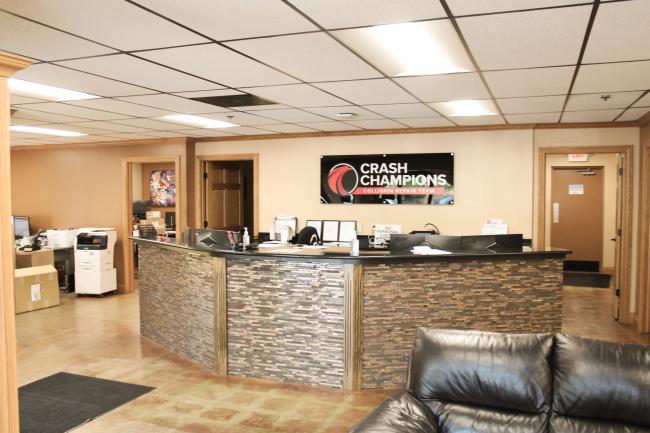 Schaumburg Wise, IL - Crash Champions collision repair shop