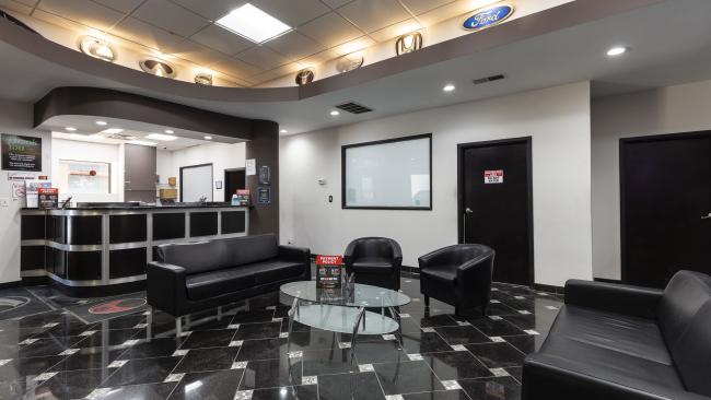 South Loop, IL - Crash Champions collision repair shop