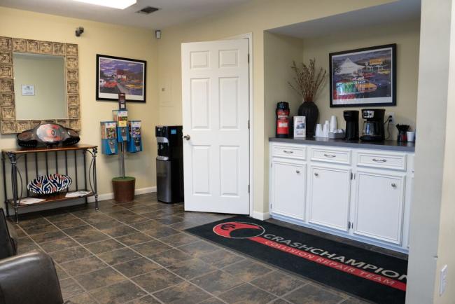 Byram, MS - Crash Champions collision repair shop